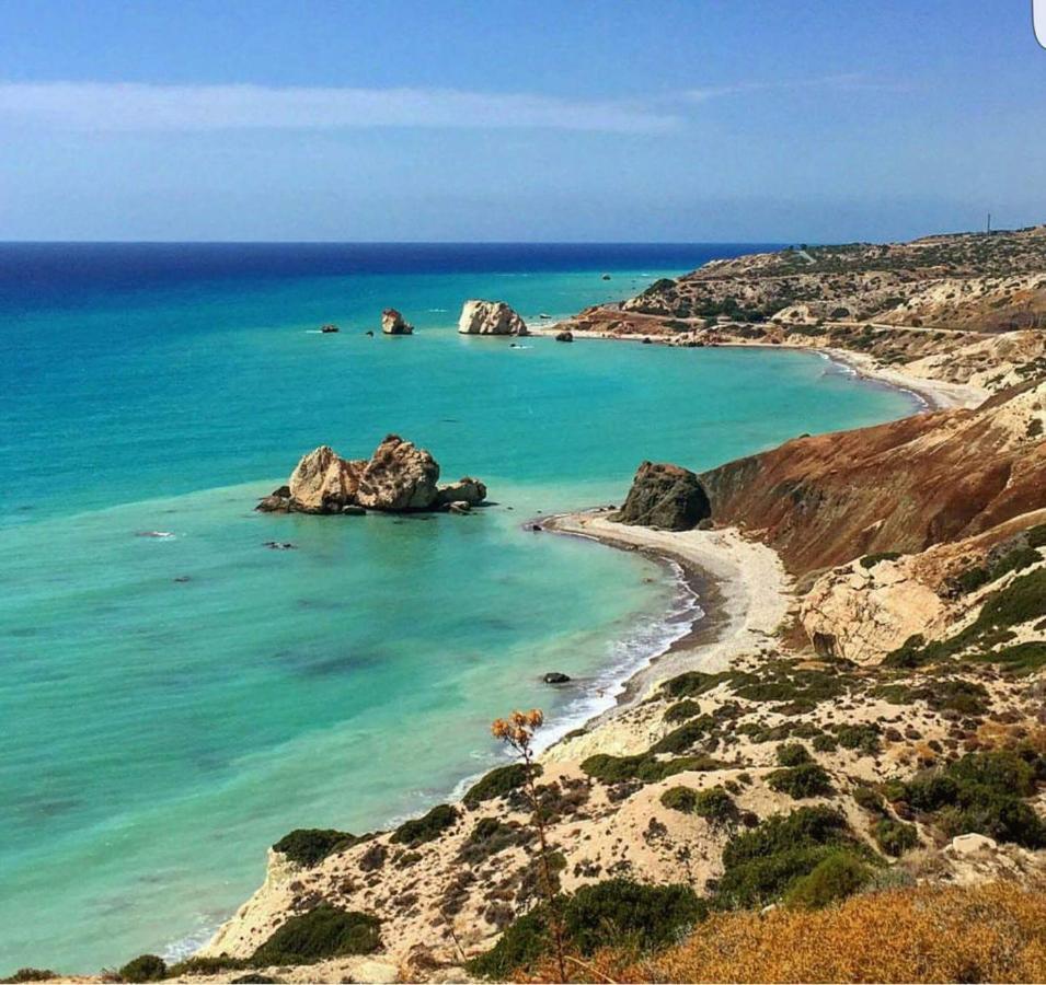 First Floor 2 Bedroom Apartment, Large Balcony, Amazing Sea Views, Communal Pool Peyia Dış mekan fotoğraf